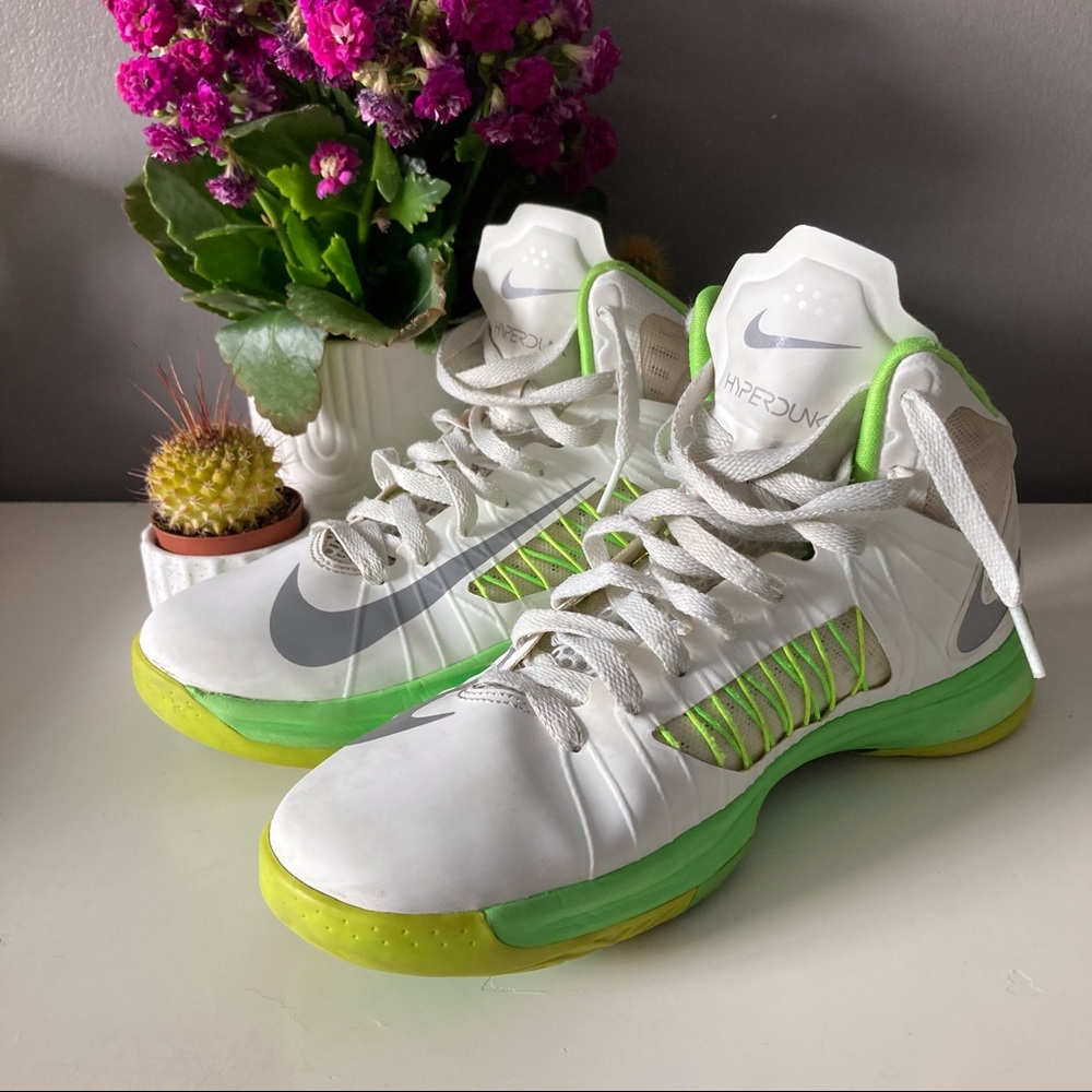 Nike boys hyper dunks